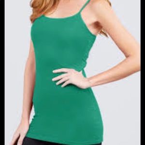NWOT Bozzolo Cami 
Size M
Excellent Condition
Green Color 
#647